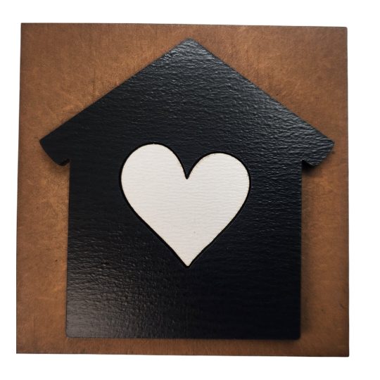 Black House with Heart 00 Black House with Heart 00