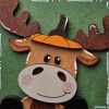 Moose with Pumpkin Hat 01