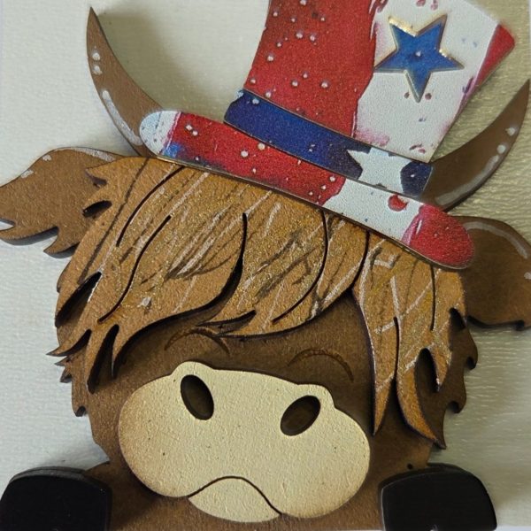 Highland Cow with Patriotic Hat 01